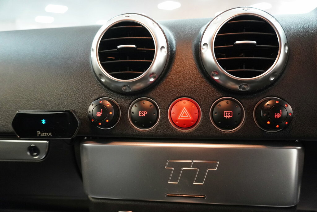 Audi TT 1.8T Roadster Quattro Silver #38