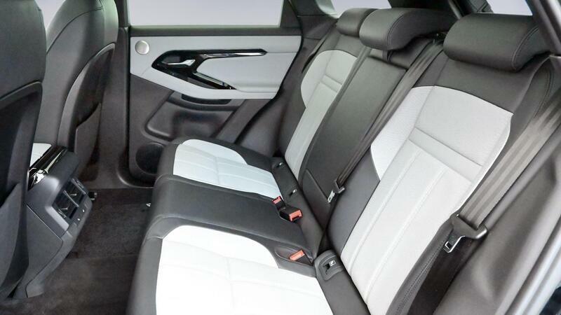 Land Rover Range Rover Evoque 1.5 P270e FV74XOK Black #4