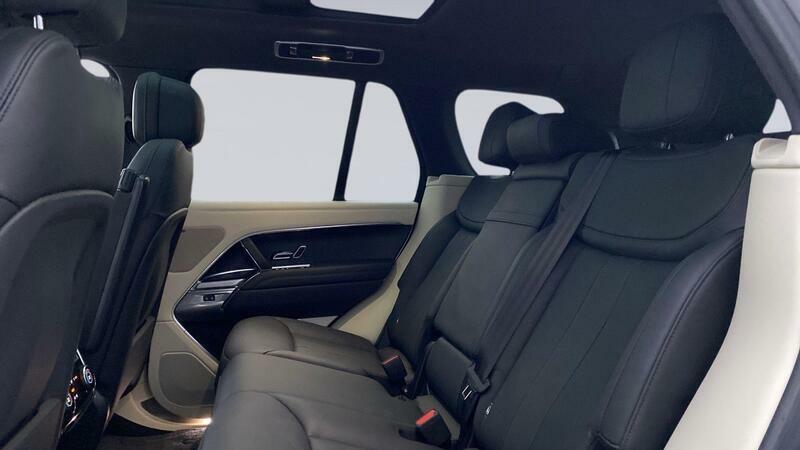 Land Rover Range Rover 3.0 D300 Se LL23YWY Grey #4