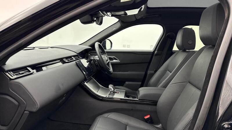 Land Rover Range Rover Velar 2.0 D200 Dynamic Se Black #3