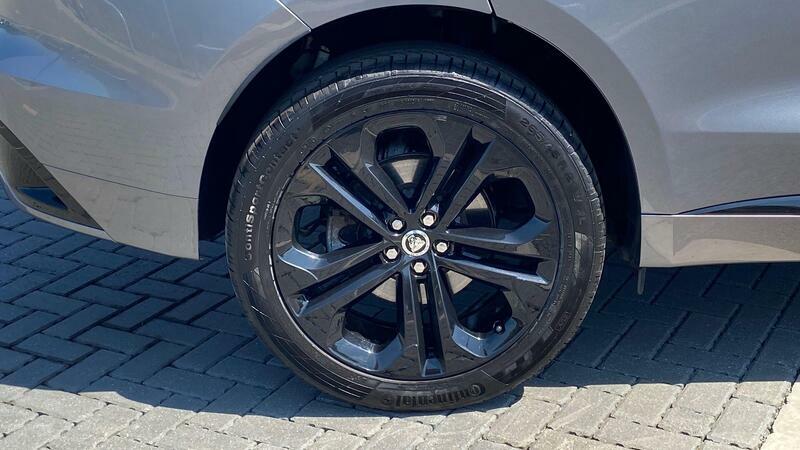 Jaguar F-Pace D200 R-dynamic Se Black Swb Black #25