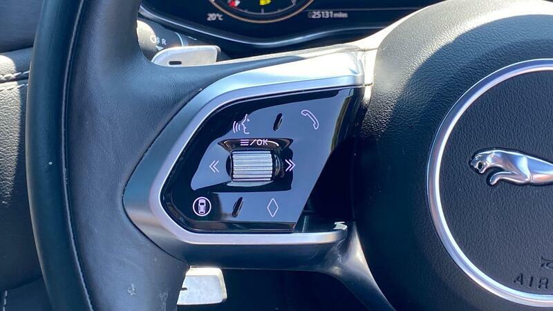 Jaguar F-Pace D200 R-dynamic Se Black Swb Black #33