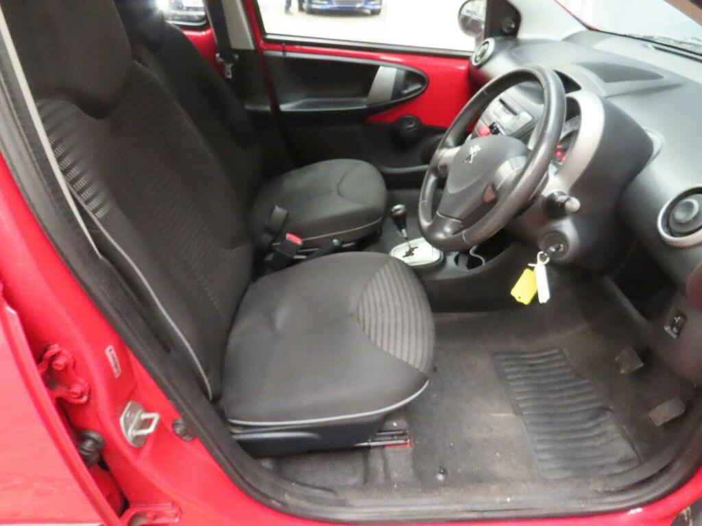 Peugeot 107 1.0 12V Active 2 Tronic Euro 5 Red #4