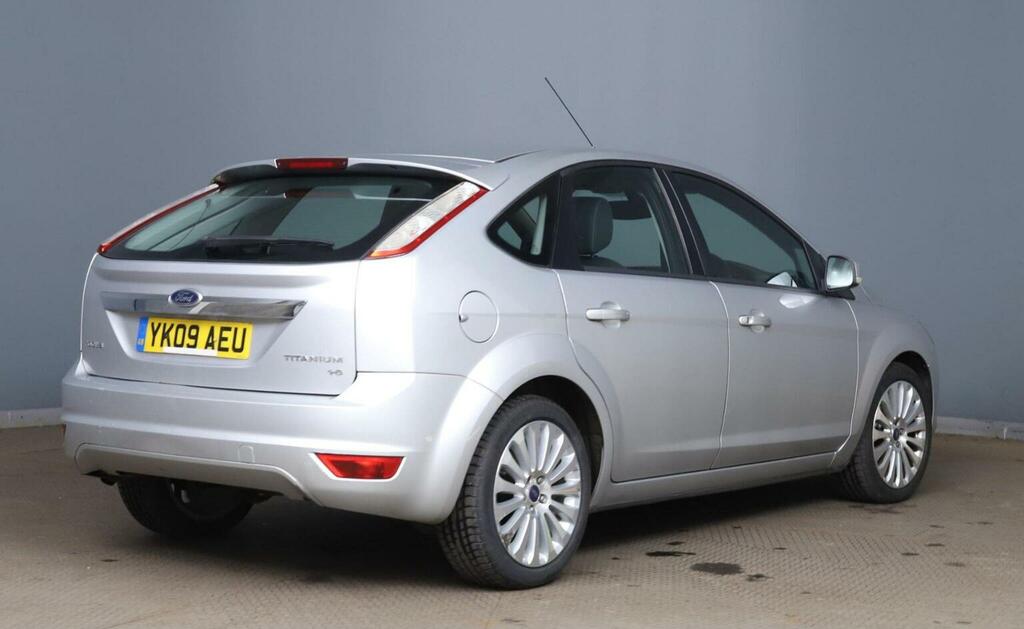 Ford Focus 2.5 Focus St-3 White #4