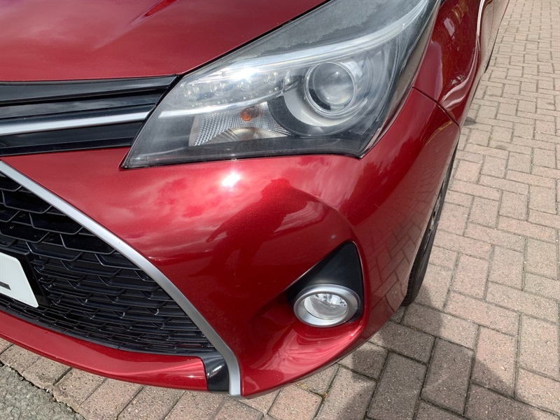 Toyota Yaris 1.33 Dual Vvt-i Design Hatchback DV17KHZ Red #4