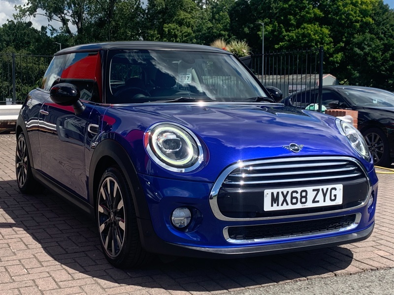 Mini Hatch 1.5 Cooper Exclusive Hatchback E Blue