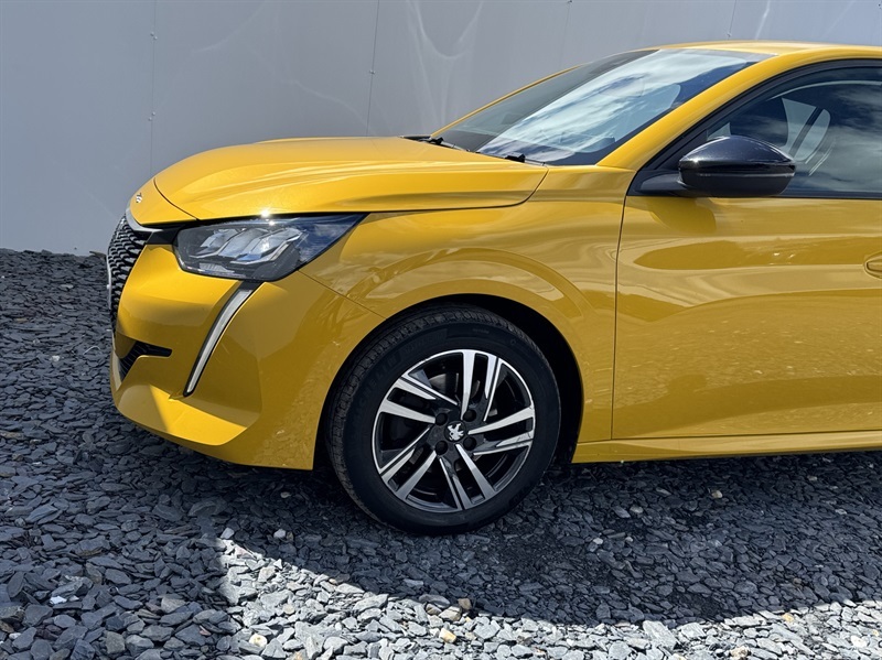 Peugeot 208 1.2 Puretech Active Premium Hatchback AJ23CKK Yellow #5