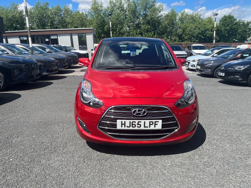 Hyundai Ix20 1.4 Blue Drive Premium Hatchback Red #2