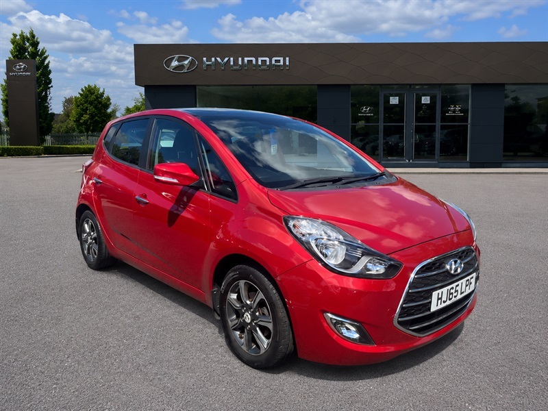 Hyundai Ix20 1.4 Blue Drive Premium Hatchback Red