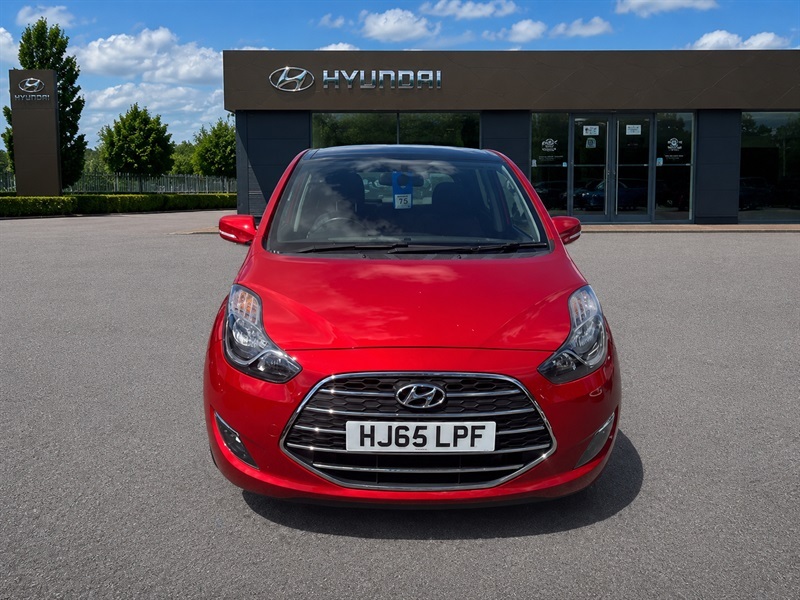 Hyundai Ix20 1.4 Blue Drive Premium Hatchback Red #3