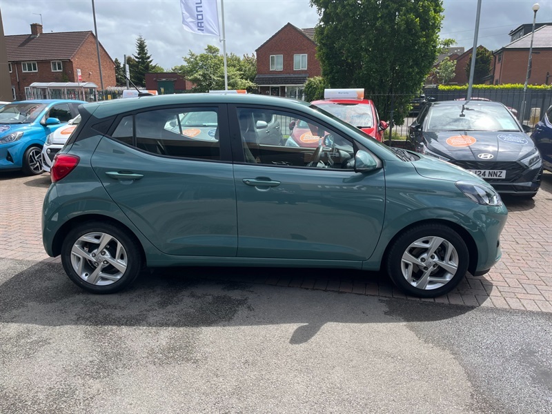 Hyundai I10 1.0 Se Connect Hatchback Euro 6 S Green #2