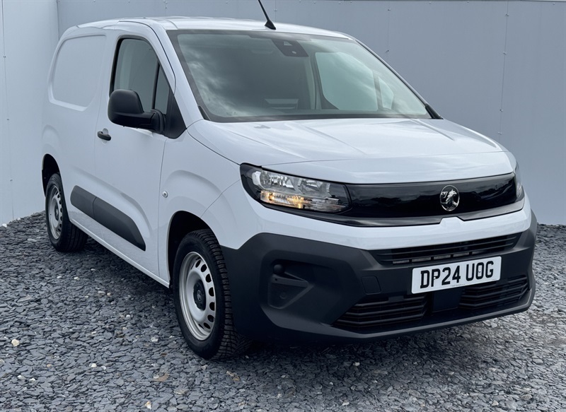 Vauxhall Combo 1.5 Turbo D 2300 Prime Panel Van White