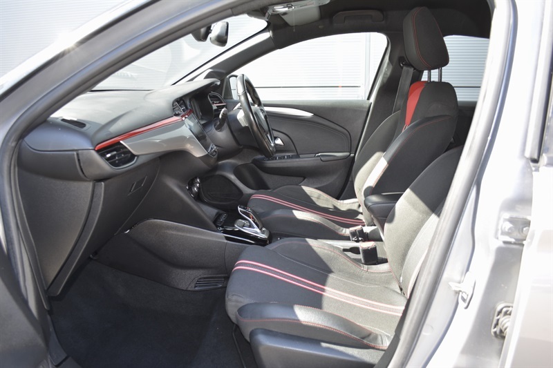 Vauxhall Corsa-e Griffin White #12