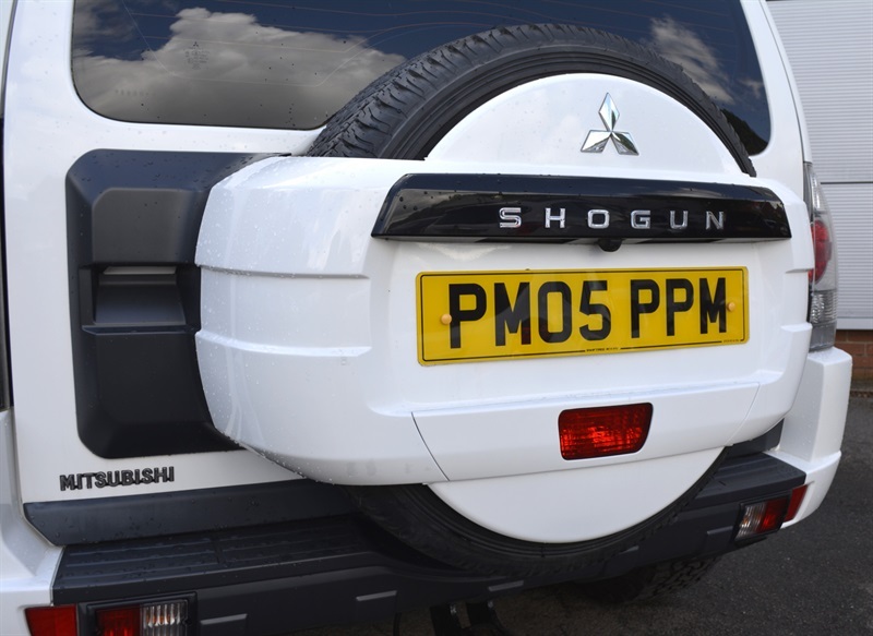 Mitsubishi Shogun 3.2 Di-dc 197 Sg3 Silver #30