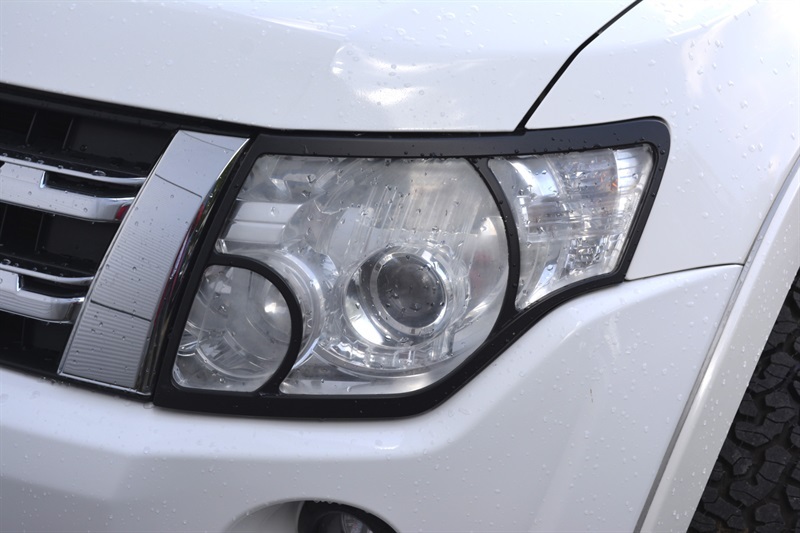 Mitsubishi Shogun 3.2 Di-dc 197 Sg3 Silver #39