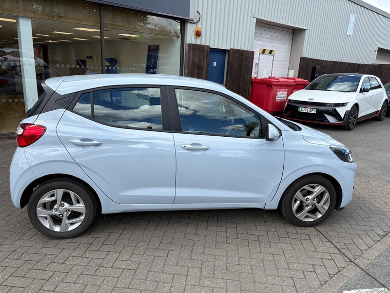 Hyundai I10 Hatchback Black #7