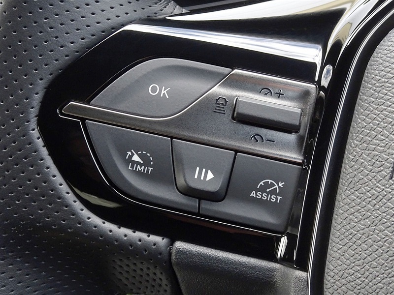 Peugeot 408 Hatchback Blue #28