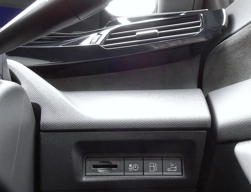 Peugeot 408 Hatchback Blue #29