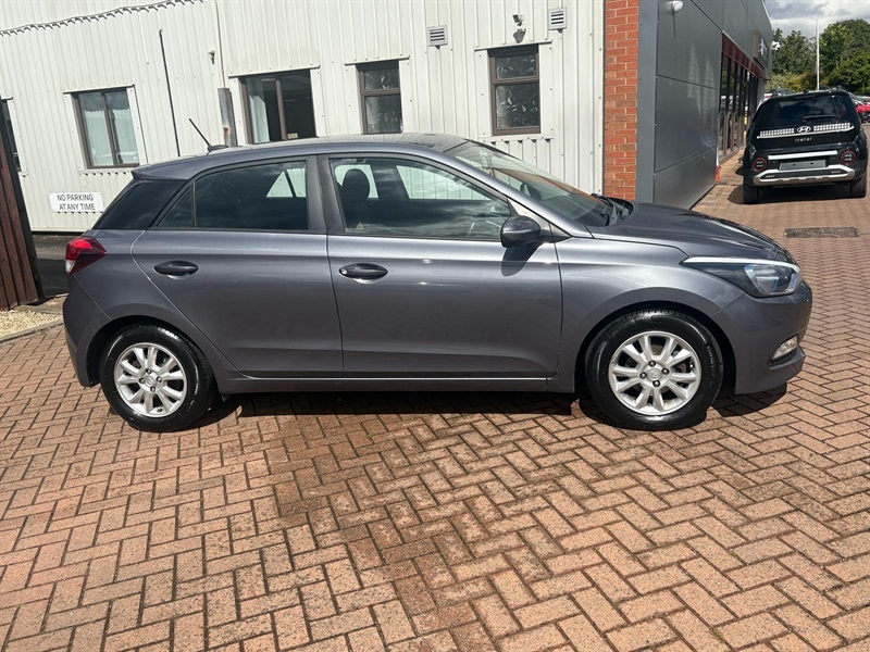 Hyundai I20 1.2 Se Hatchback Euro 6 84 Ps Grey #2
