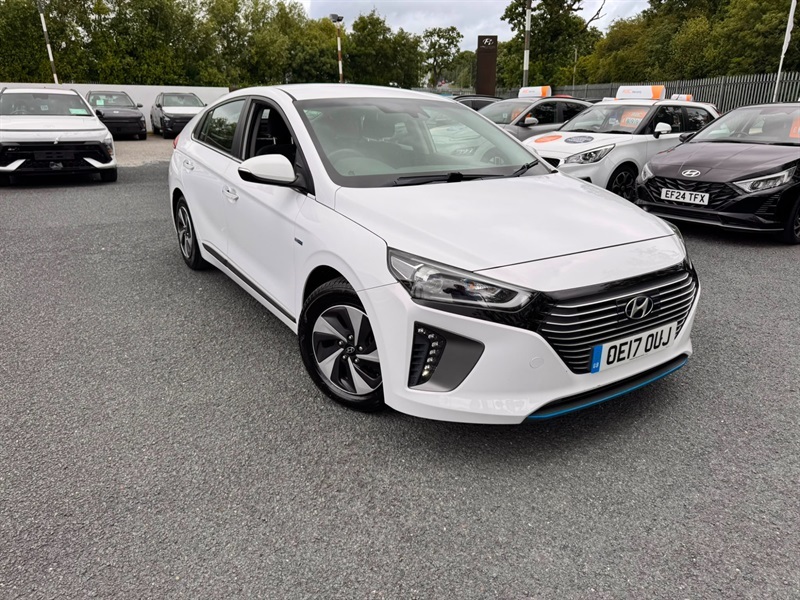 Hyundai Ioniq 1.6 H-gdi Premium Hatchback Hybrid Dct White #4