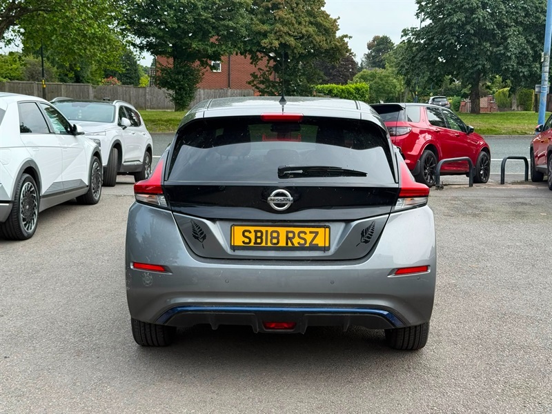 Nissan Leaf 40Kwh Tekna Hatchback 150 Ps Grey #4