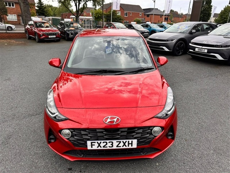 Hyundai I10 1.0 Se Connect Hatchback Euro 6 Red #3
