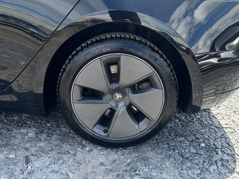 Tesla Model 3 Standard Range Plus Saloon Rwd Black #6