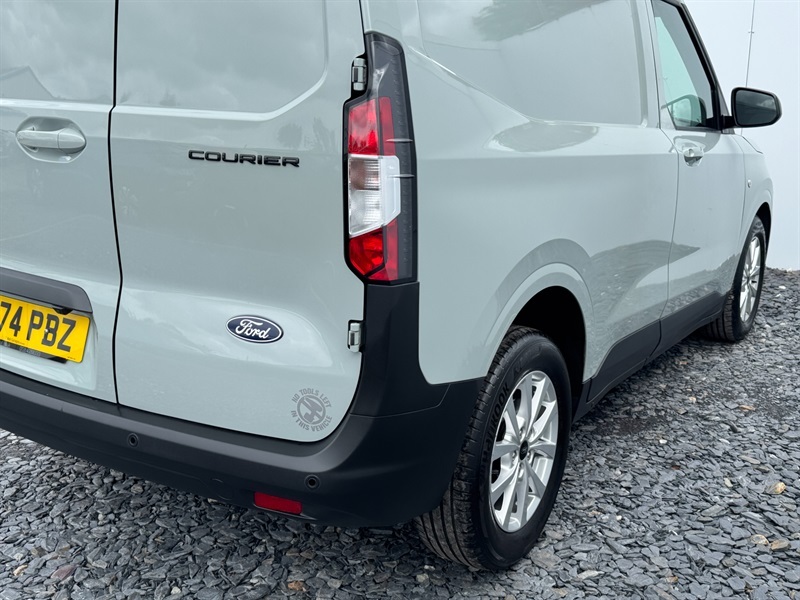 Ford Transit Courier 1.0 Ecoboost Limited L1 Euro 6 Ss #9