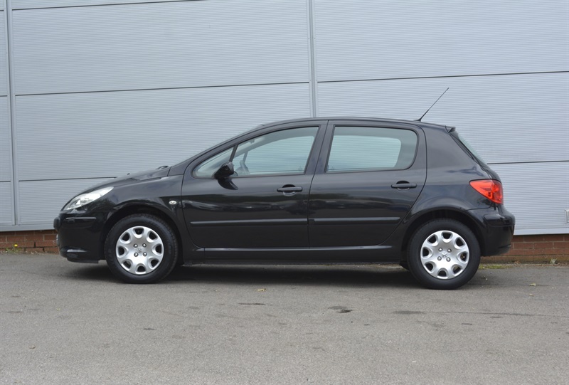 Peugeot 307 1.4 16V X-line Hatchback 155 G Black #3