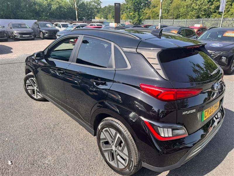 Hyundai Kona 39Kwh Premium Suv 10.5Kw Charge CY23HDL Black #2