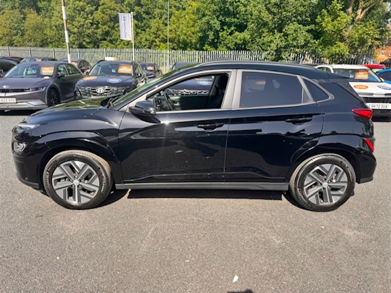 Hyundai Kona 39Kwh Premium Suv 10.5Kw Charge CY23HDL Black #4