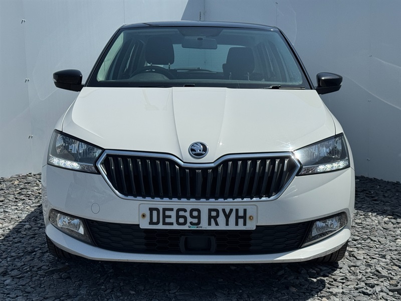 Skoda Fabia 1.0 Tsi Colour Edition Hatchback DE69RYH White #2