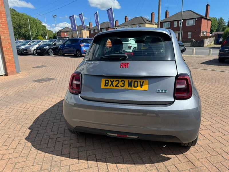 Fiat 500E 42Kwh Red Hatchback 118 Ps Grey #4