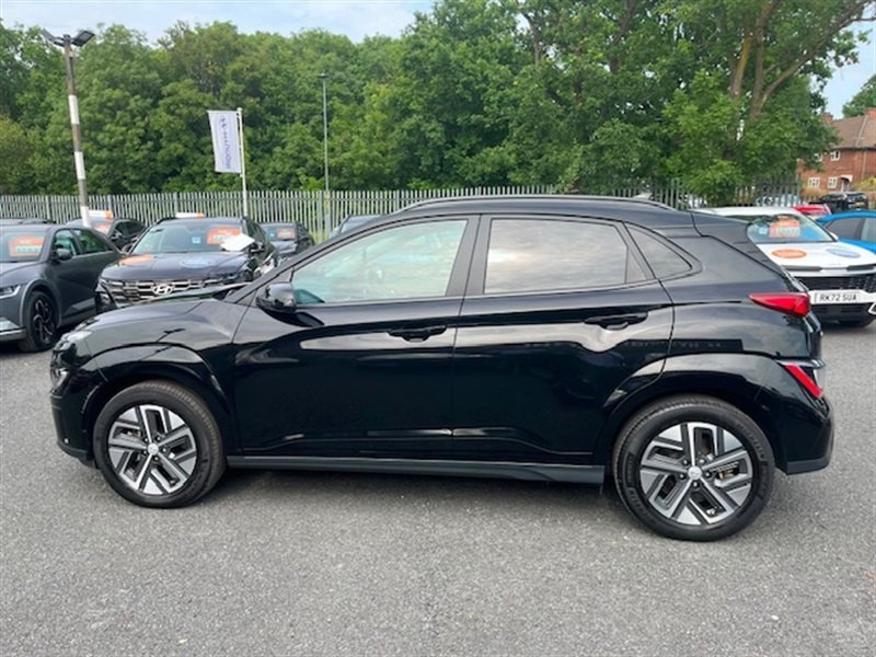 Hyundai Kona 64Kwh Ultimate Suv 10.5Kw Charg Black #4