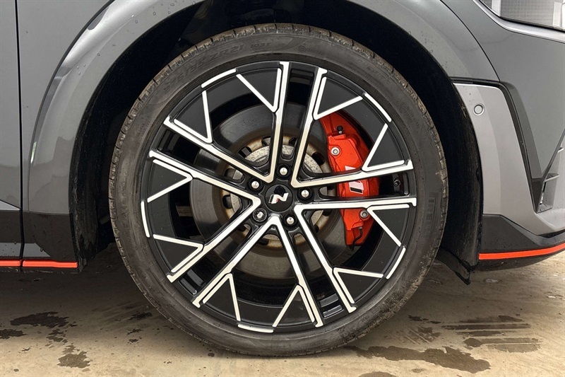 Hyundai Ioniq 5 77Kwh 228Ps Premium Nq Gold #8