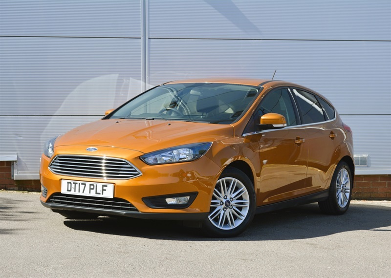 Ford Focus 1.0T Ecoboost Zetec Edition Hatchback A Orange #2