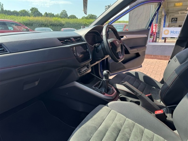 Seat Arona Arona Se Tsi White #22