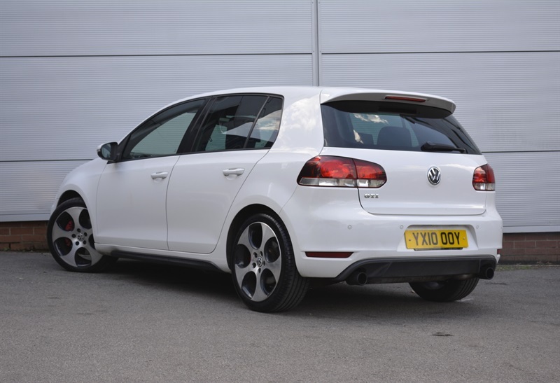 Volkswagen Golf 2.0 Tsi Gti Hatchback Euro 5 21 White #4