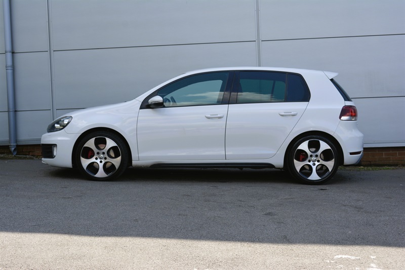 Volkswagen Golf 2.0 Tsi Gti Hatchback Euro 5 21 White #3