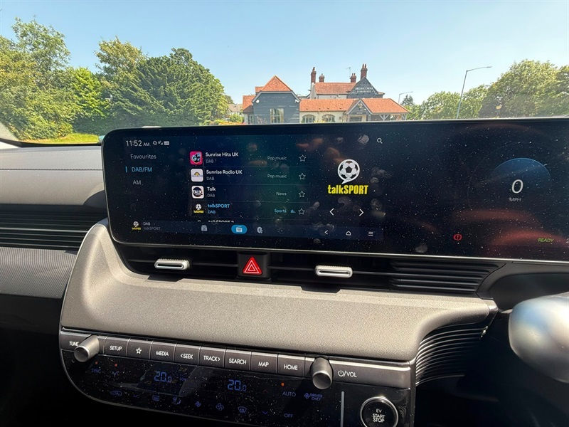 Hyundai Ioniq 5 Advance Red #7