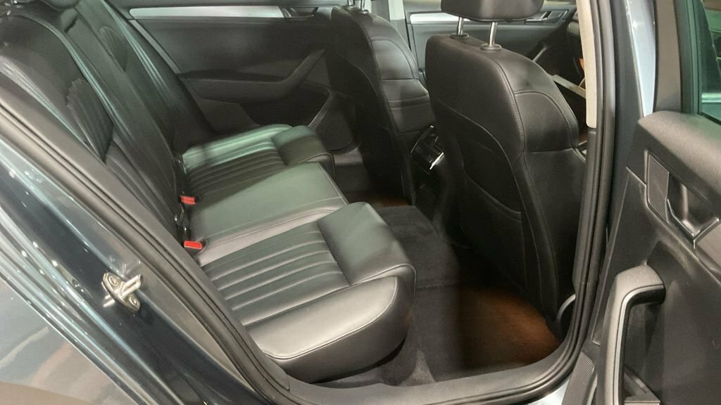 Skoda Superb 2L Se L Executive Grey #2