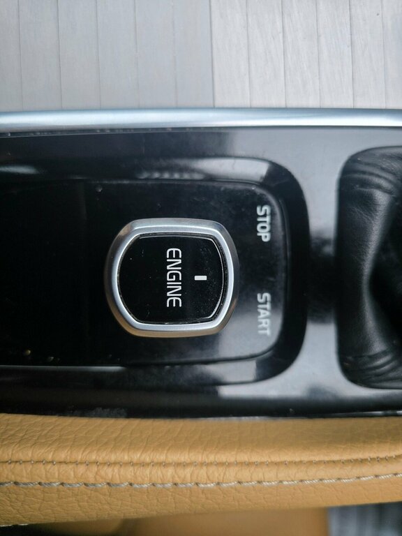 Volvo XC90 Suv Grey #25