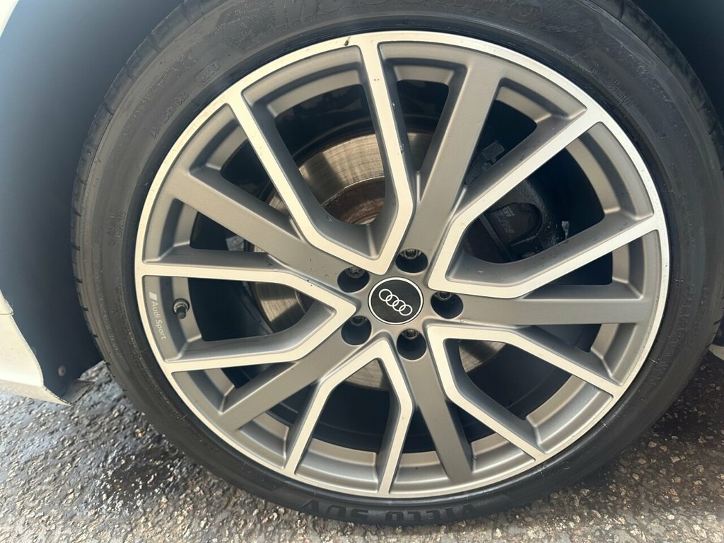 Audi S8 Saloon Black #28