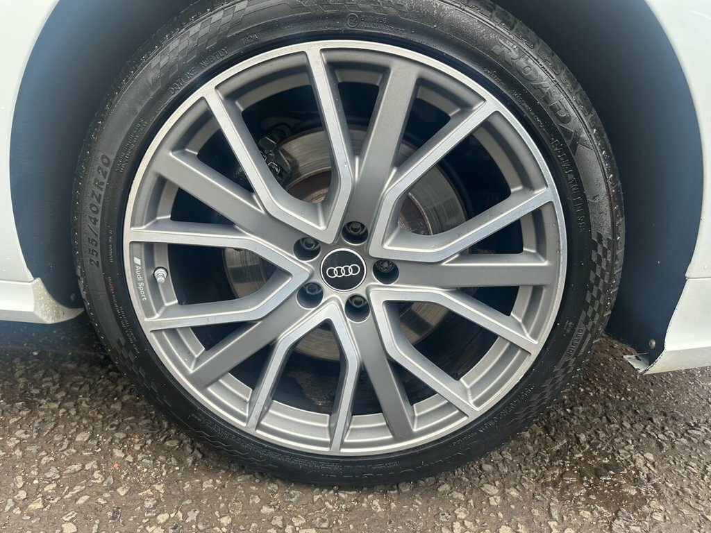 Audi S8 Saloon Black #29