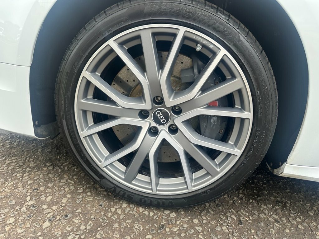 Audi S8 Saloon Black #27