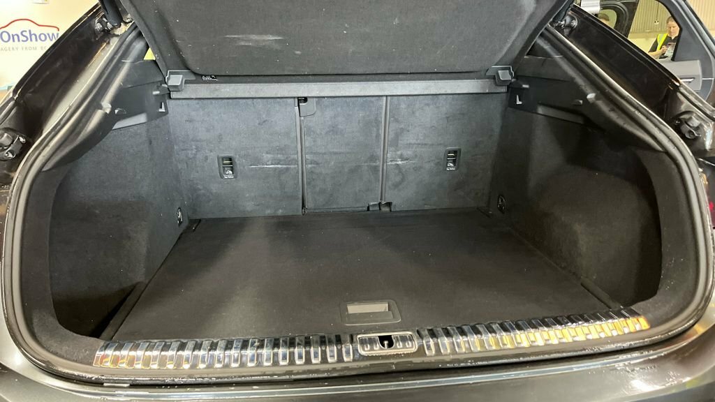Audi Q3 S Line 35 Tfsi 150 Ps 6-Speed Black #2