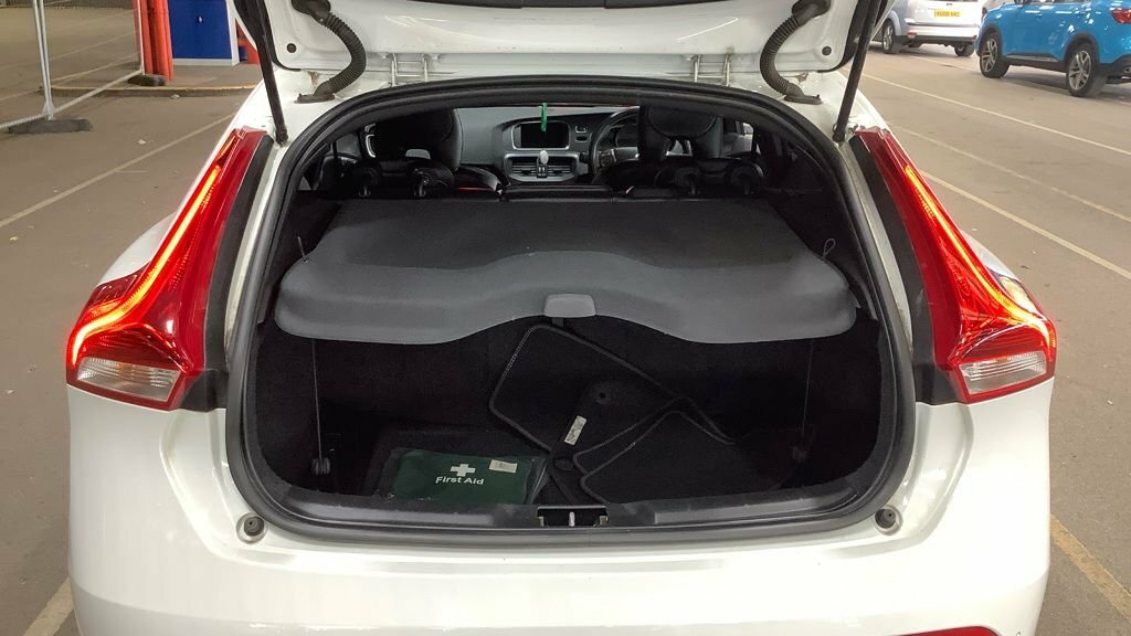 Volvo V40 D2 R-design Nav Plus Grey #7