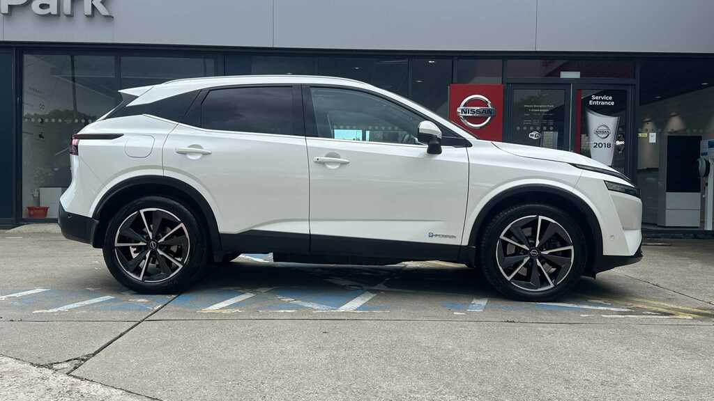 Nissan Qashqai Tekna E-power Aut White #4