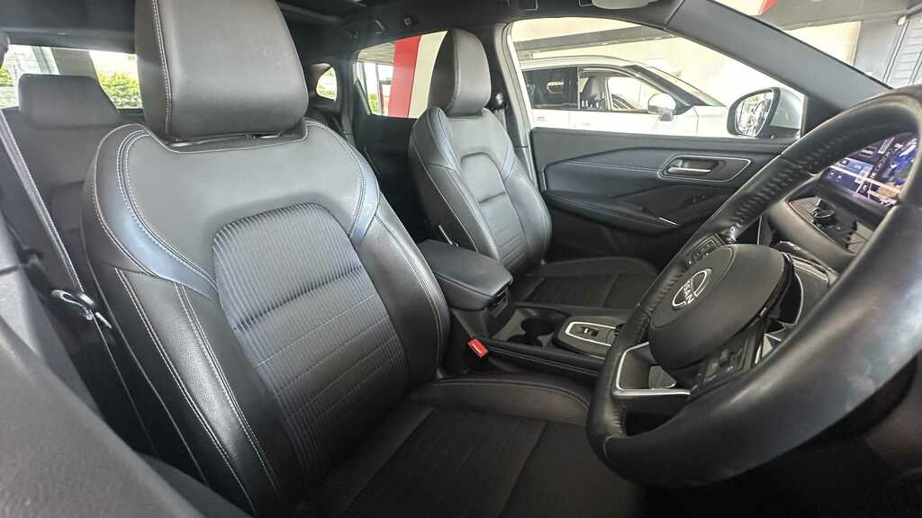 Nissan Qashqai 1.5 H E-power Acenta Premium White #30