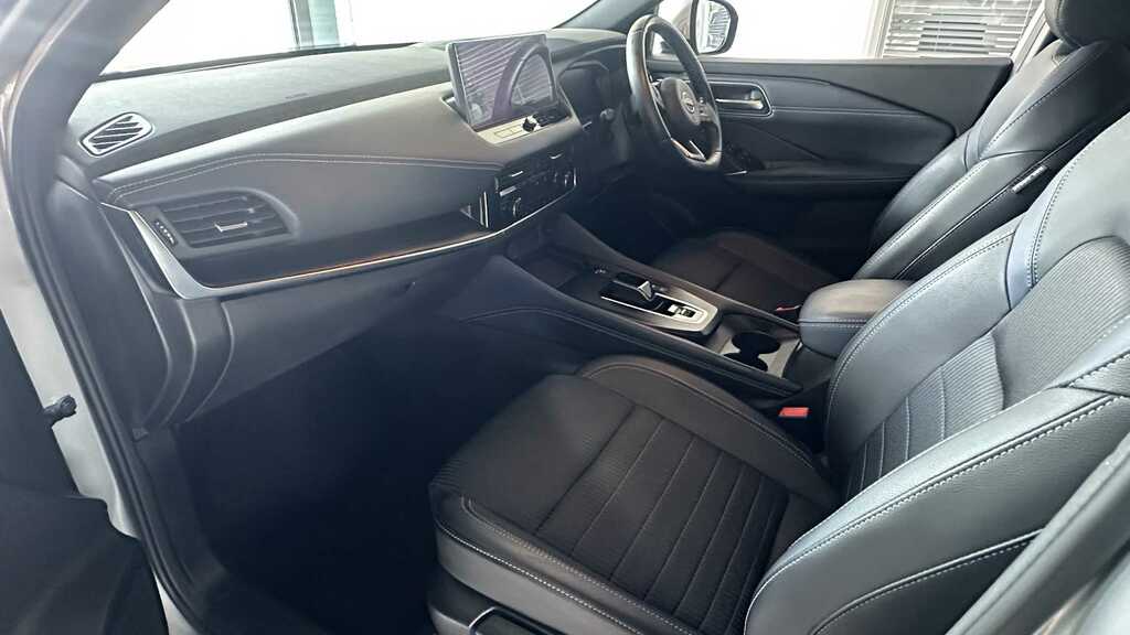 Nissan Qashqai 1.5 H E-power Acenta Premium White #32